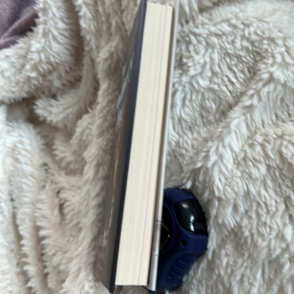 No Ordinary Dog - Picture 7 of 14